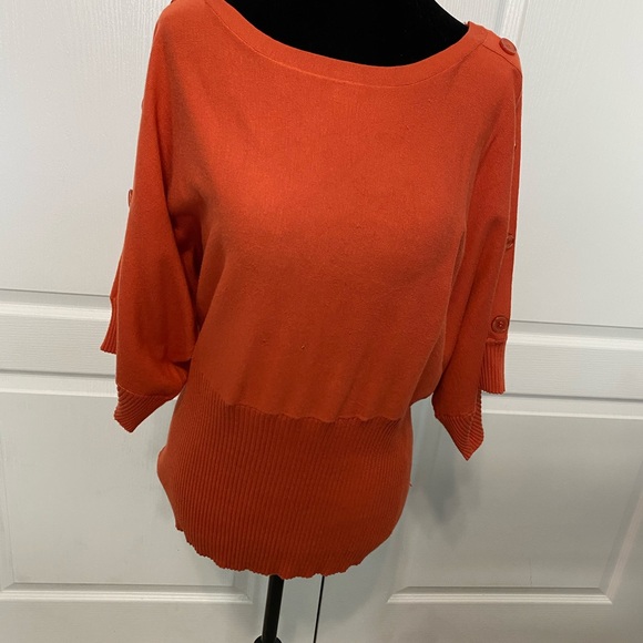 Sweater - Picture 2 of 5